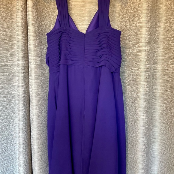 Purple chiffon swing dress - Picture 2 of 4